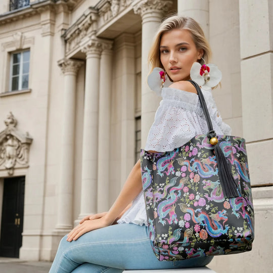 Annie Shopper | Dragon | Desti Saint