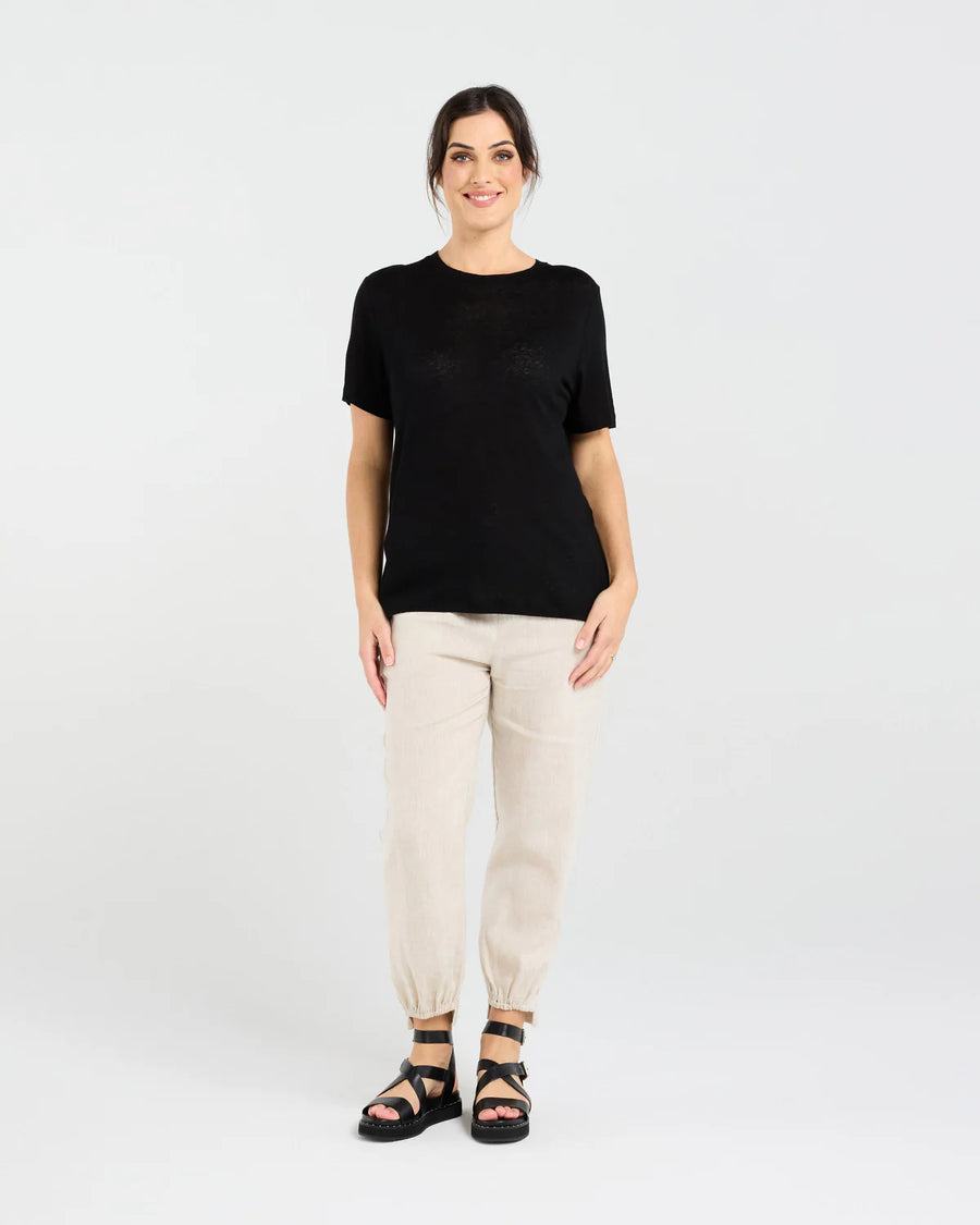 Stephanie Linen Blend Tee | Black | Blackstone
