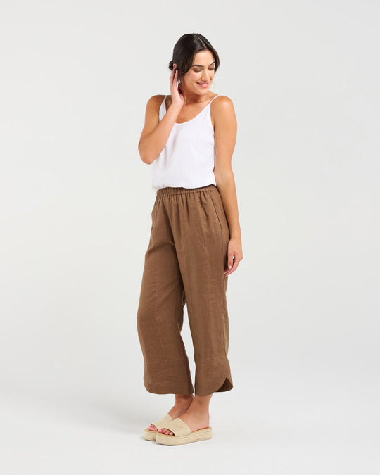 Arabella Petal Hem Pant | Pecan | Blackstone