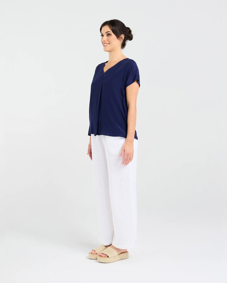 Leonne V-neck Shell Top | Blackstone