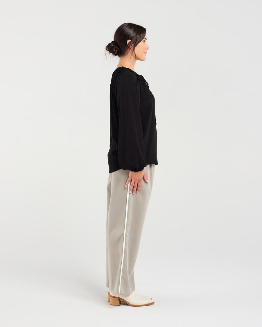 Laura Luxe Tie Top | Black | Blackstone