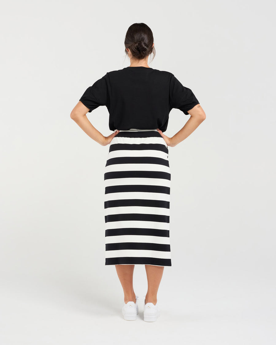 Jinique Tube Skirt | Black | Blackstone