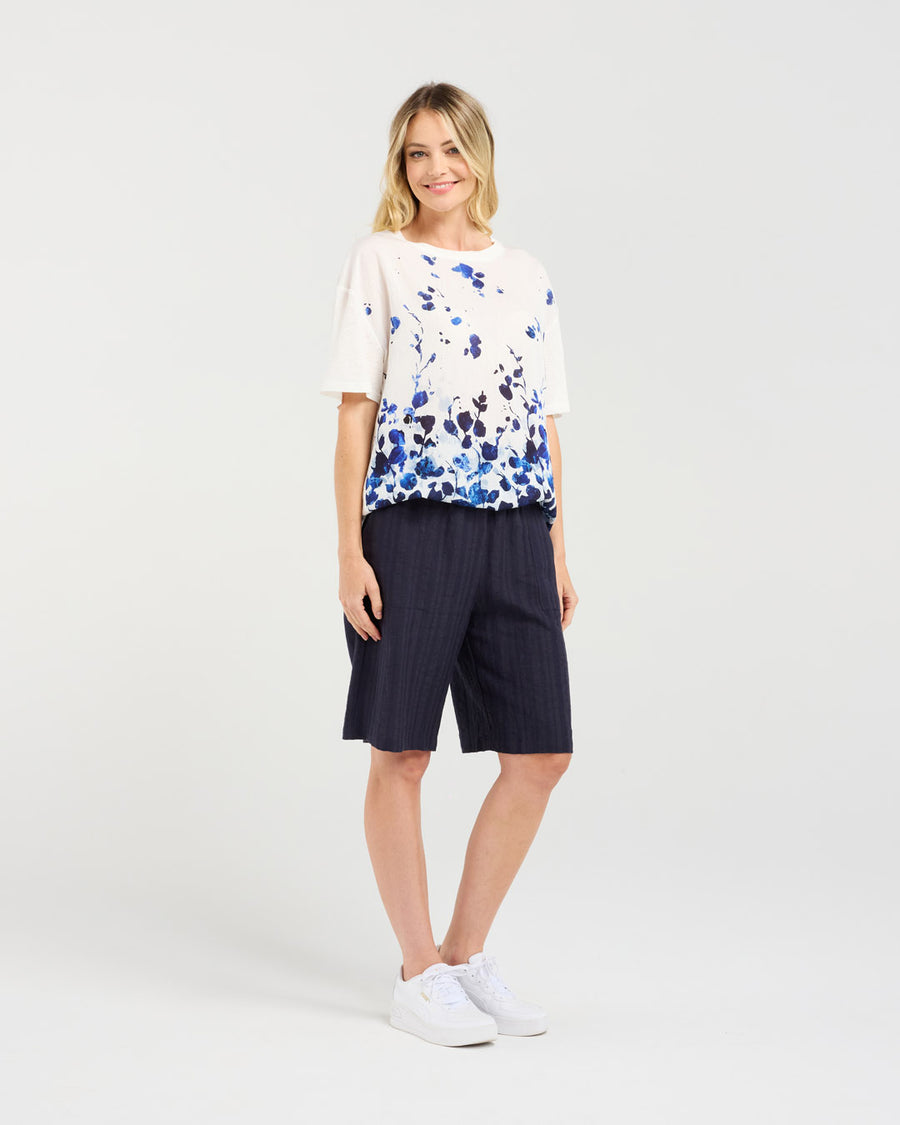 Delanie Print Top | Petals | Blackstone