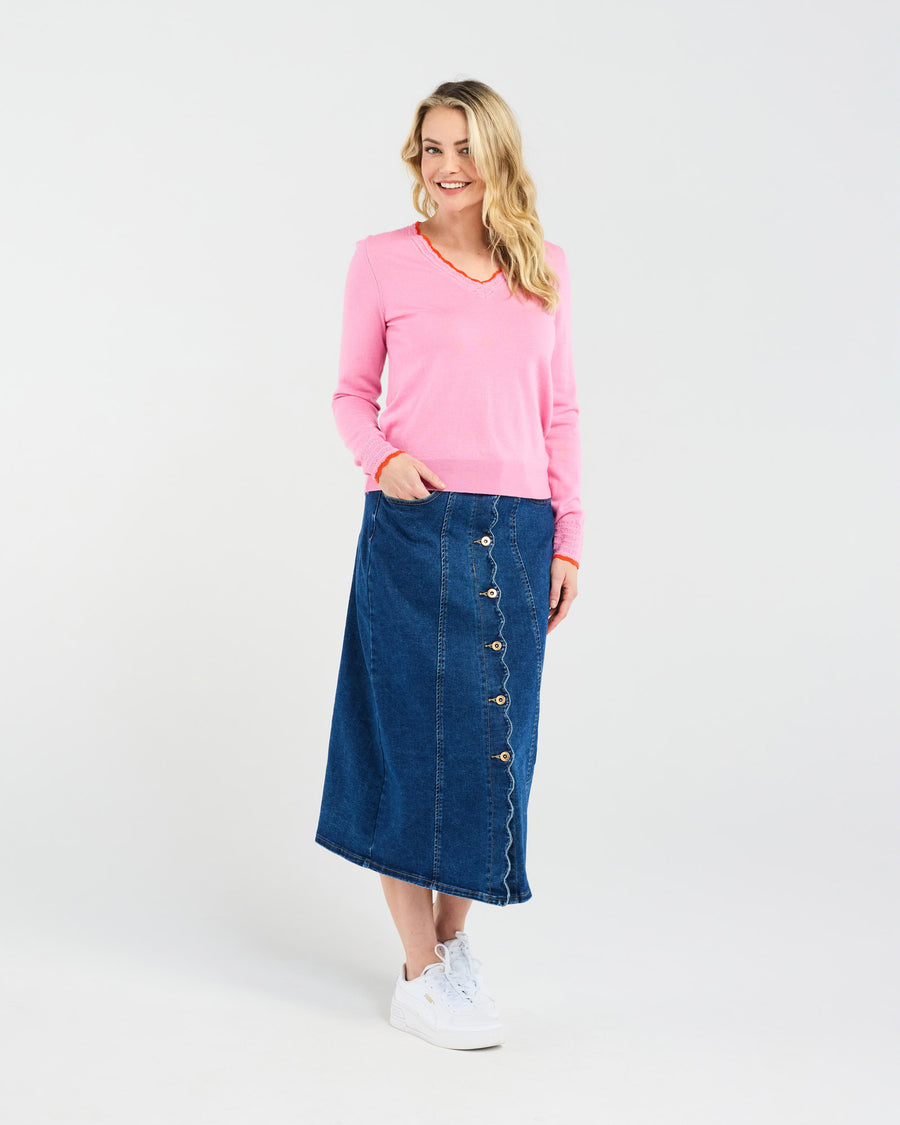 Maddy Scallop Trim Knit | Pink | Blackstone
