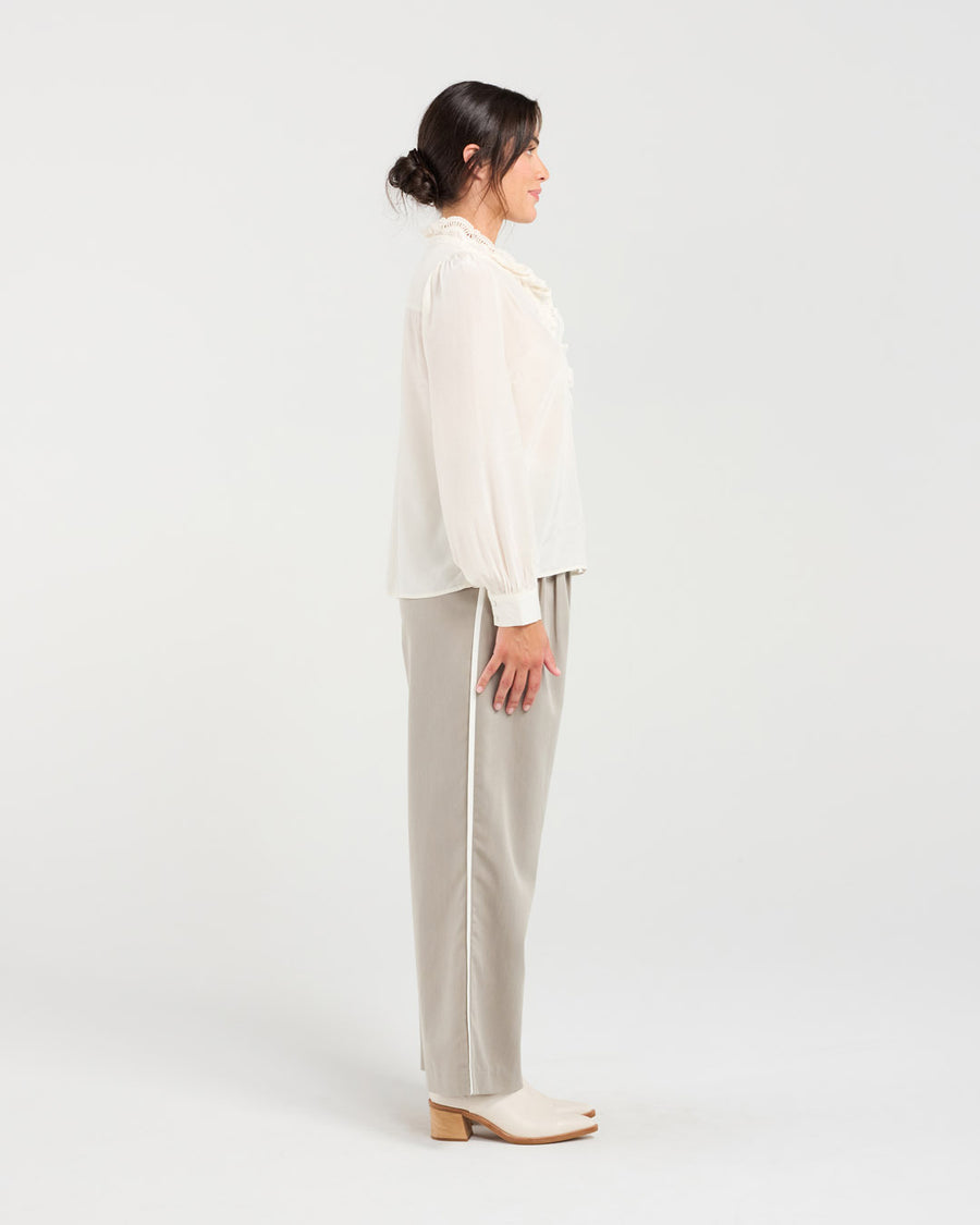 Amelia Lace Trim Shirt | Ivory | Blackstone