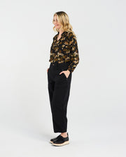 Lexi Stitch Panel Pant | Black | Blackstone