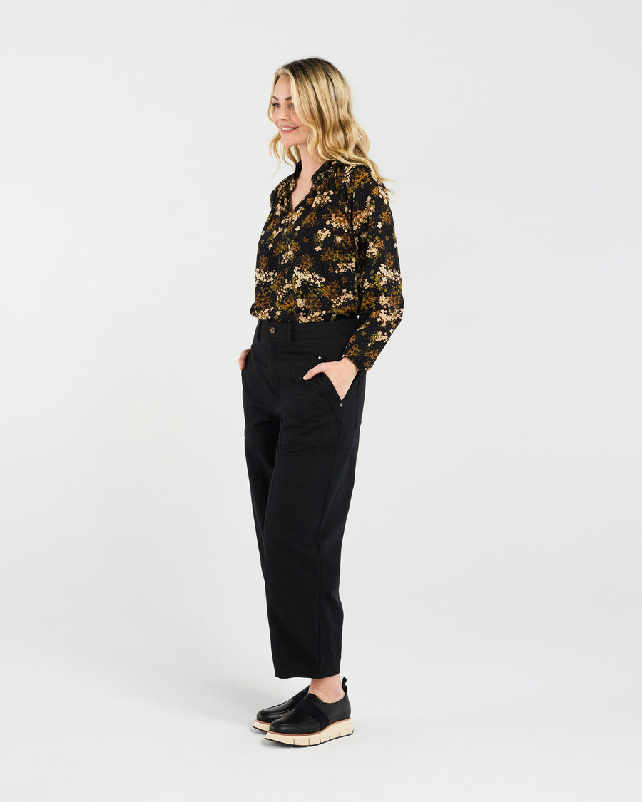 Lexi Stitch Panel Pant | Black | Blackstone