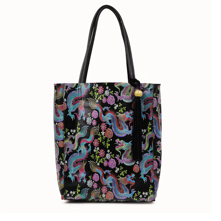 Annie Shopper | Dragon | Desti Saint